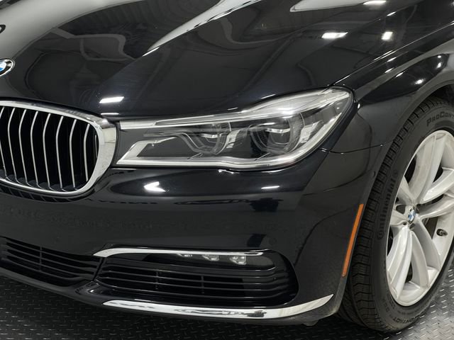 Used 2018 BMW 750i w/ Executive Package image 34