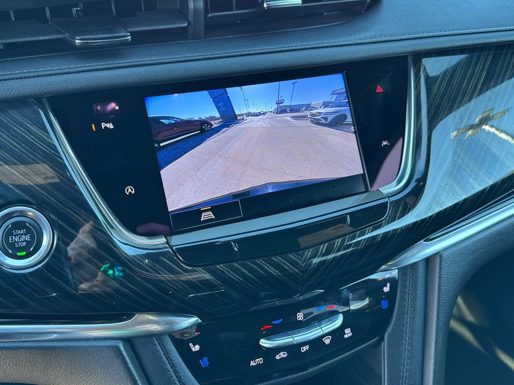 Used 2023 Cadillac XT6 Premium Luxury image 12
