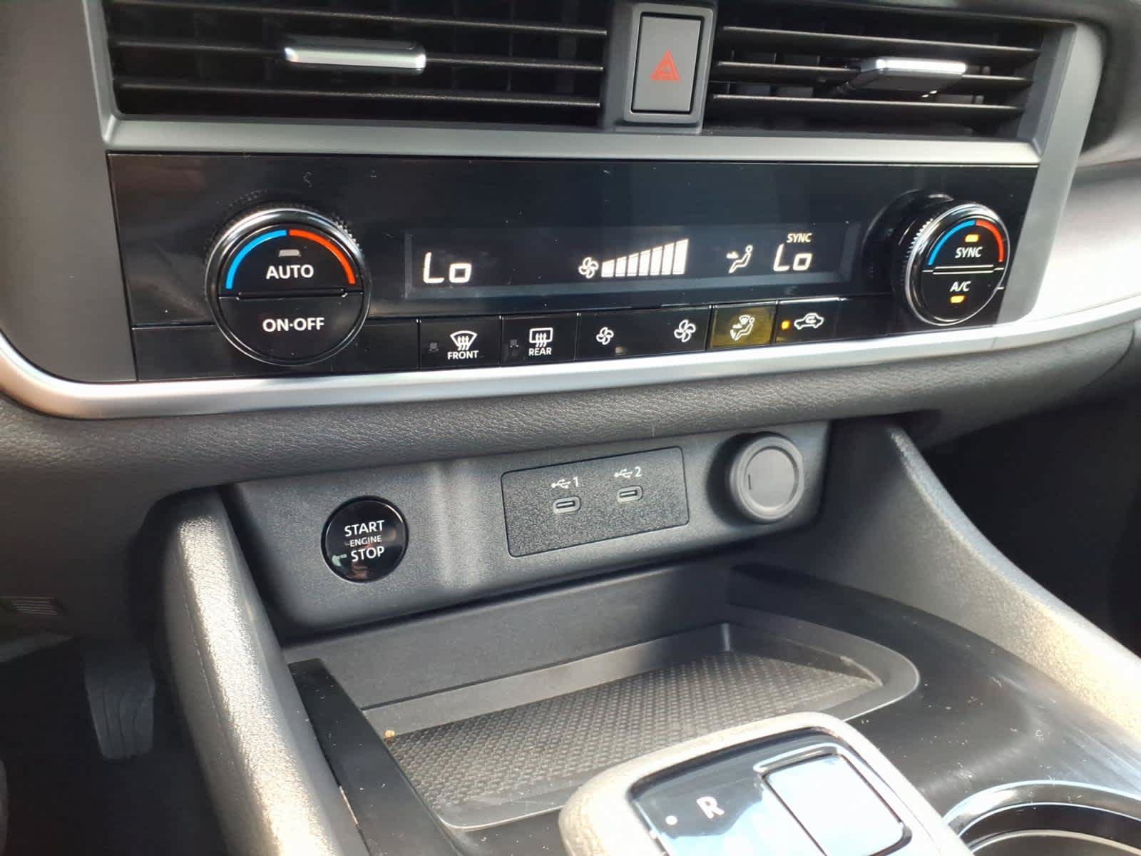 Certified 2024 Nissan Rogue SV AWD/4WD image 19