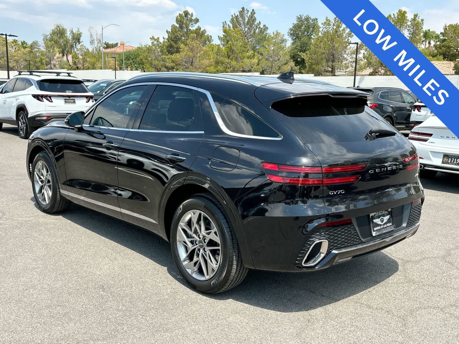 Certified 2024 Genesis GV70 2.5T AWD/4WD image 12