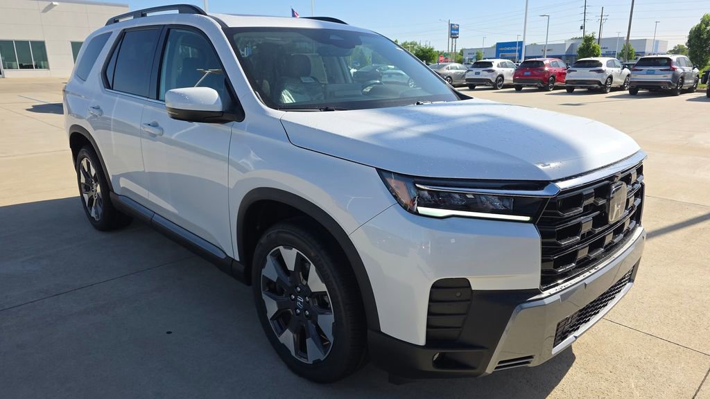 Used 2026 Honda Pilot Touring image 7