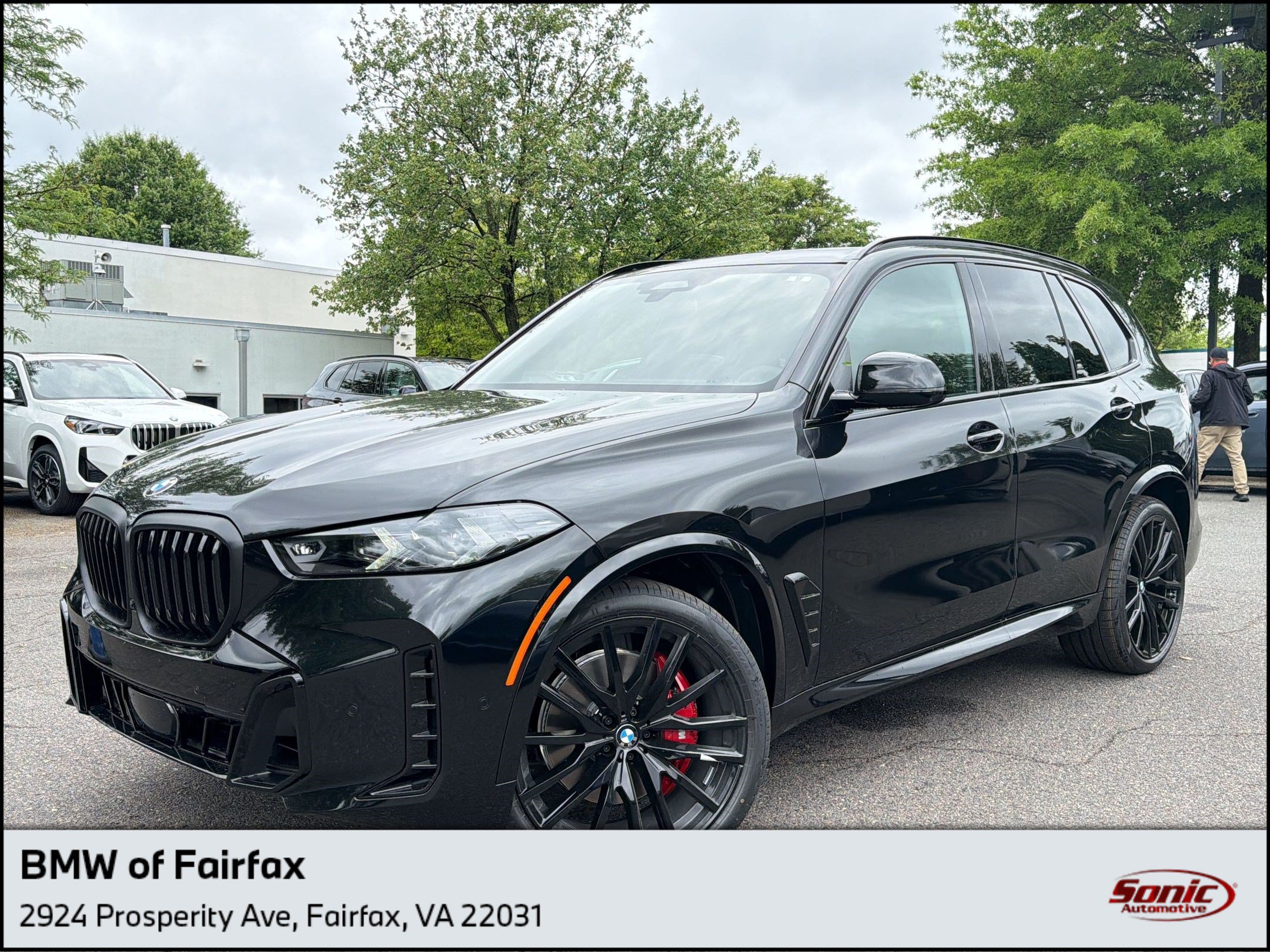 New 2026 BMW X5 xDrive40i w/ M Sport Package AWD/4WD image 1