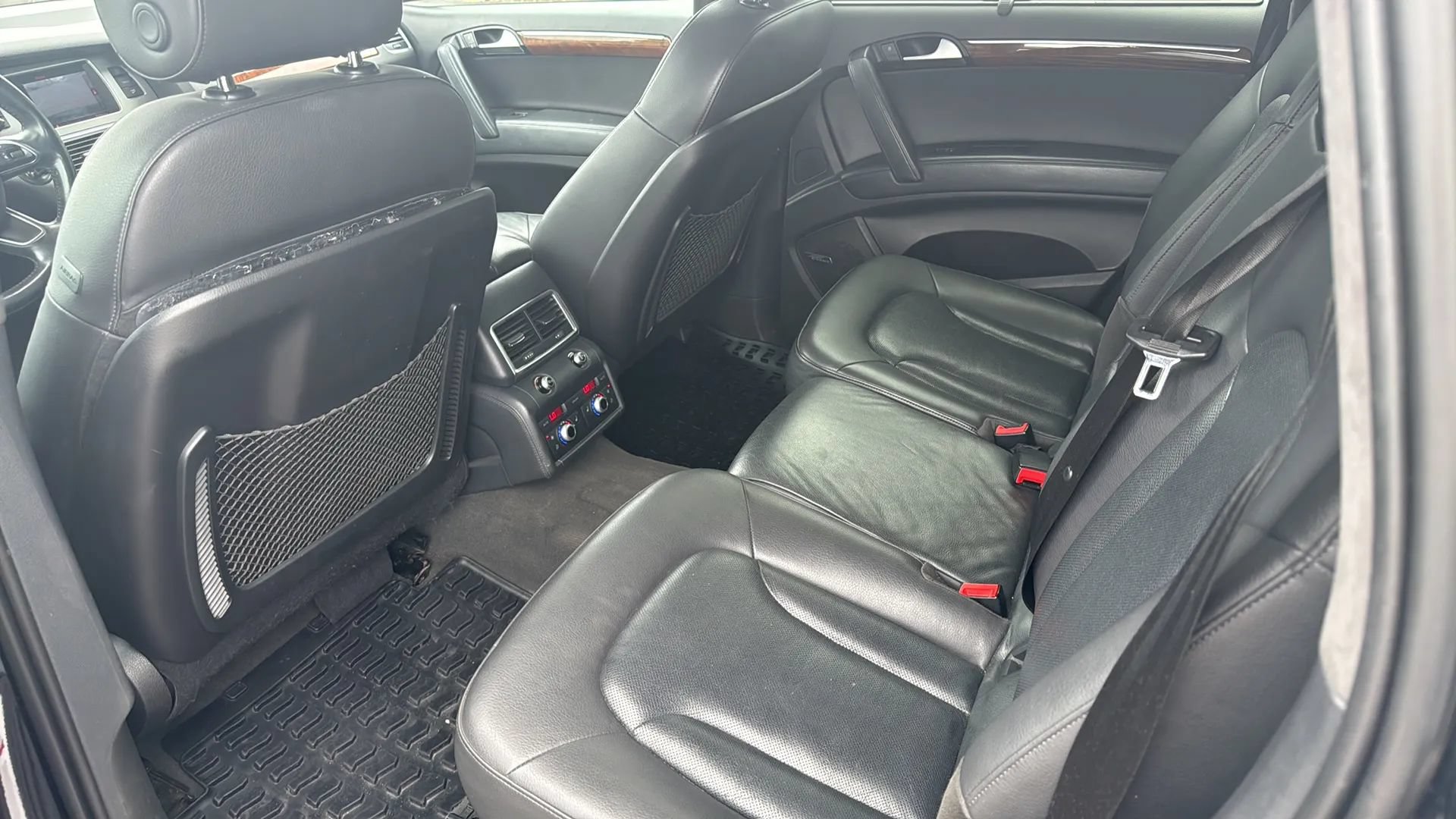 Used 2015 Audi Q7 3.0T S line Prestige w/ Luxury Package AWD/4WD image 12