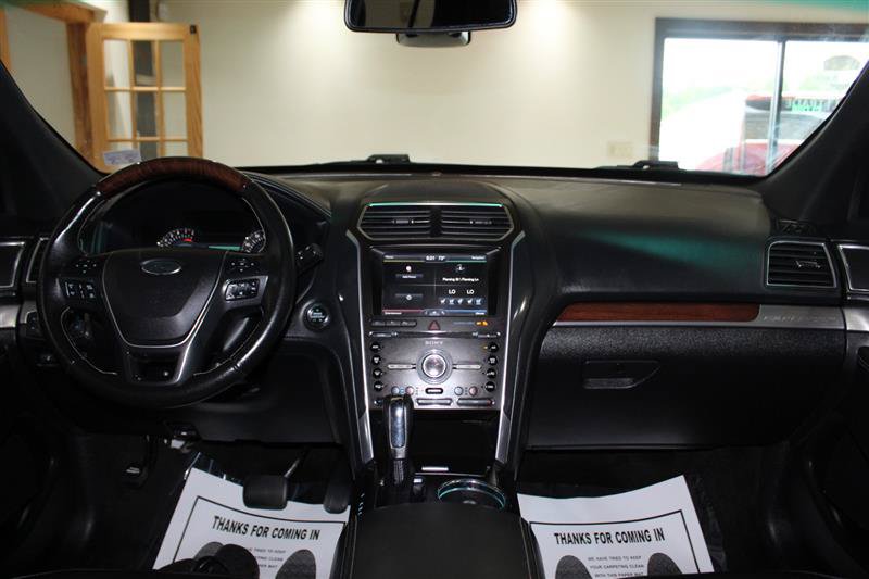 Used 2016 Ford Explorer Platinum AWD/4WD image 15