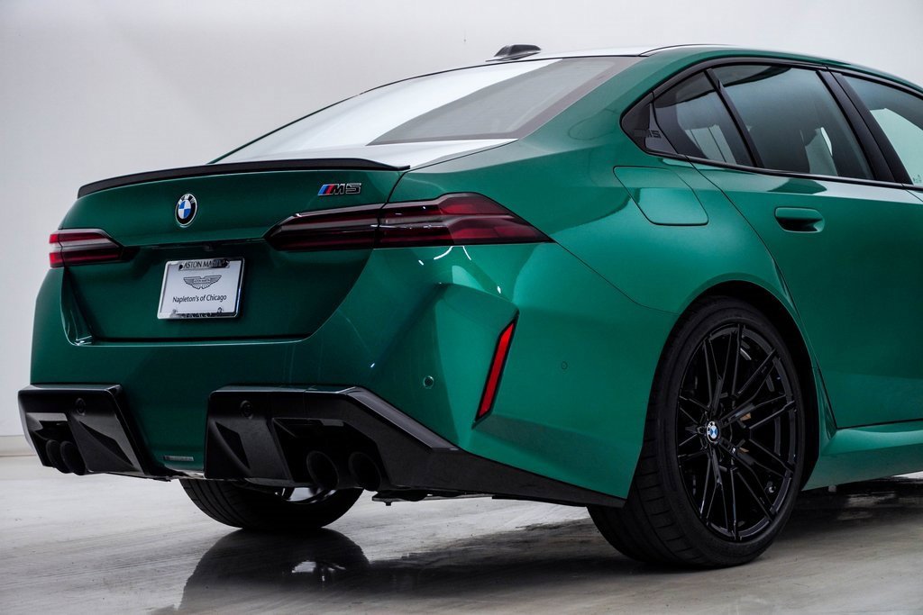 Used 2025 BMW M5 w/ Carbon Package image 13
