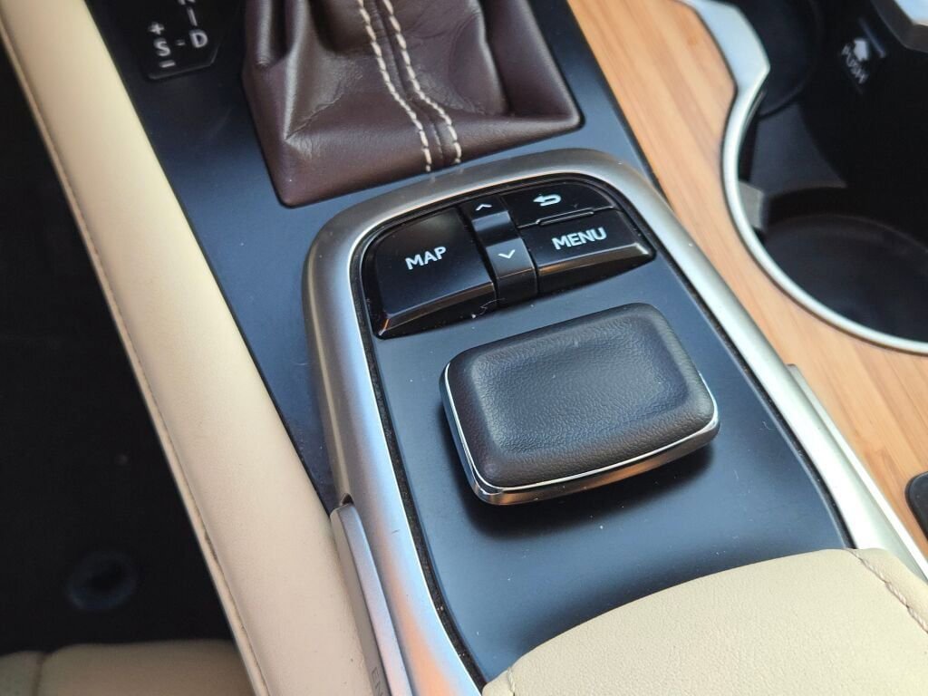 Used 2018 Lexus RX 350L FWD image 30