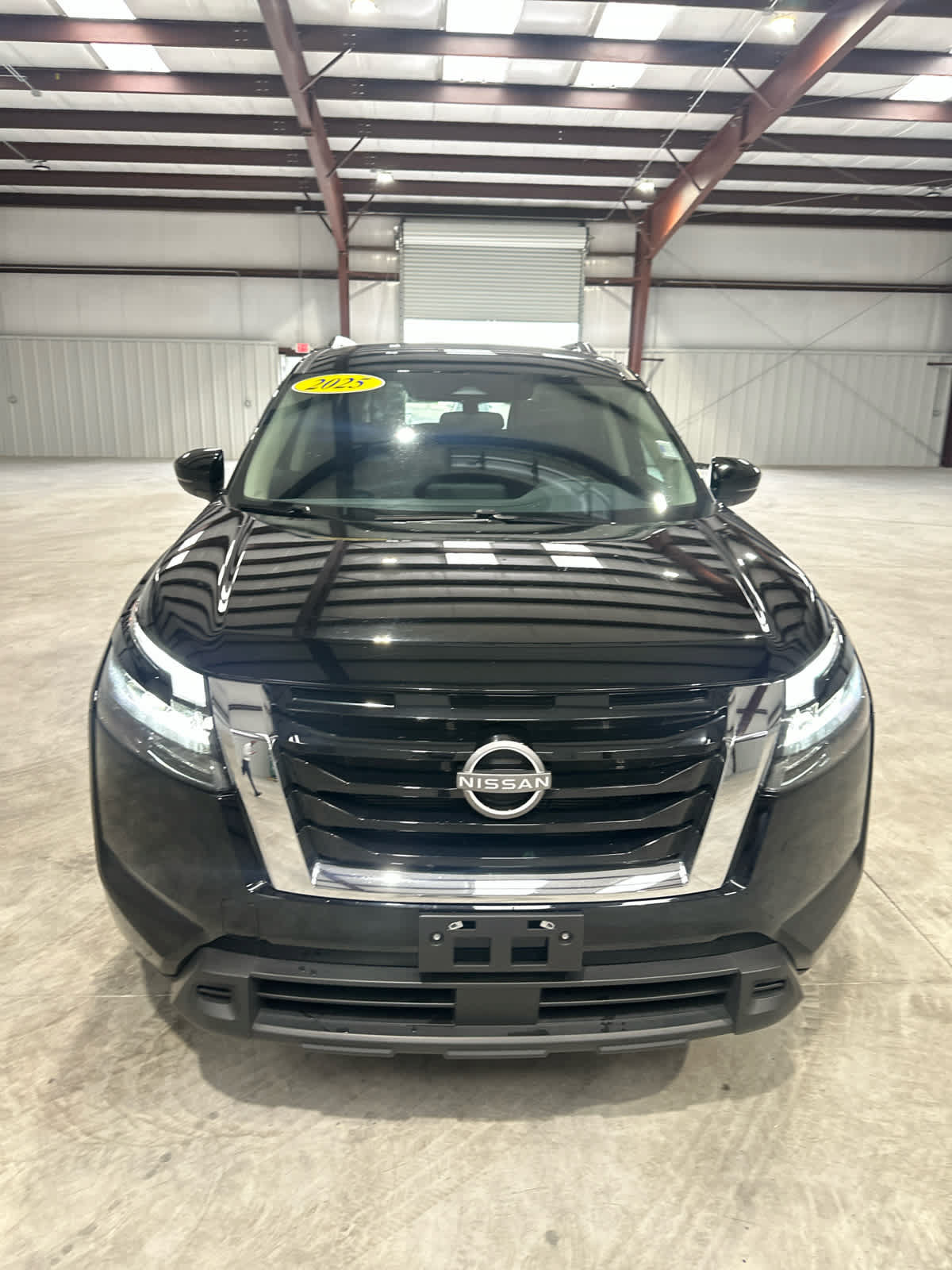 Used 2025 Nissan Pathfinder SV AWD/4WD image 8