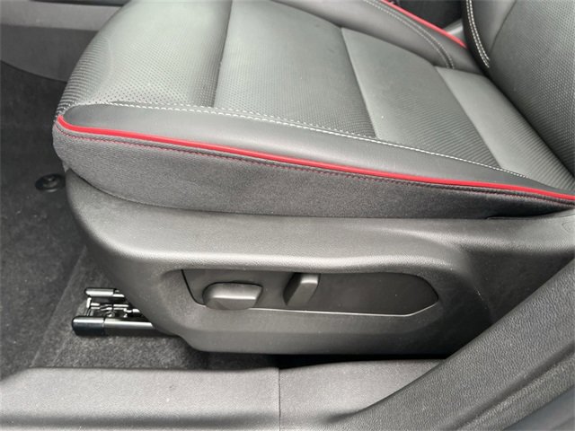 Certified 2023 Buick Envision Essence w/ Sport Touring Package image 14