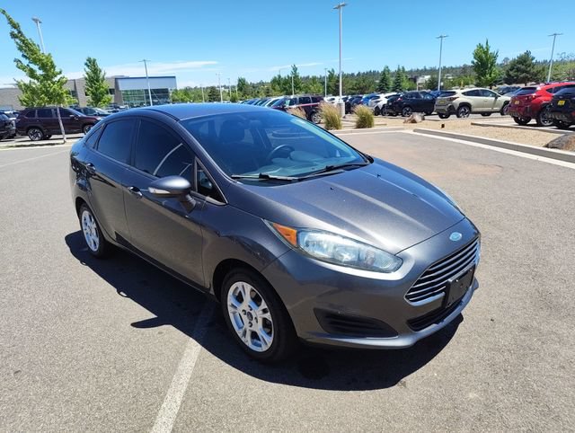 Used 2015 Ford Fiesta SE FWD image 1