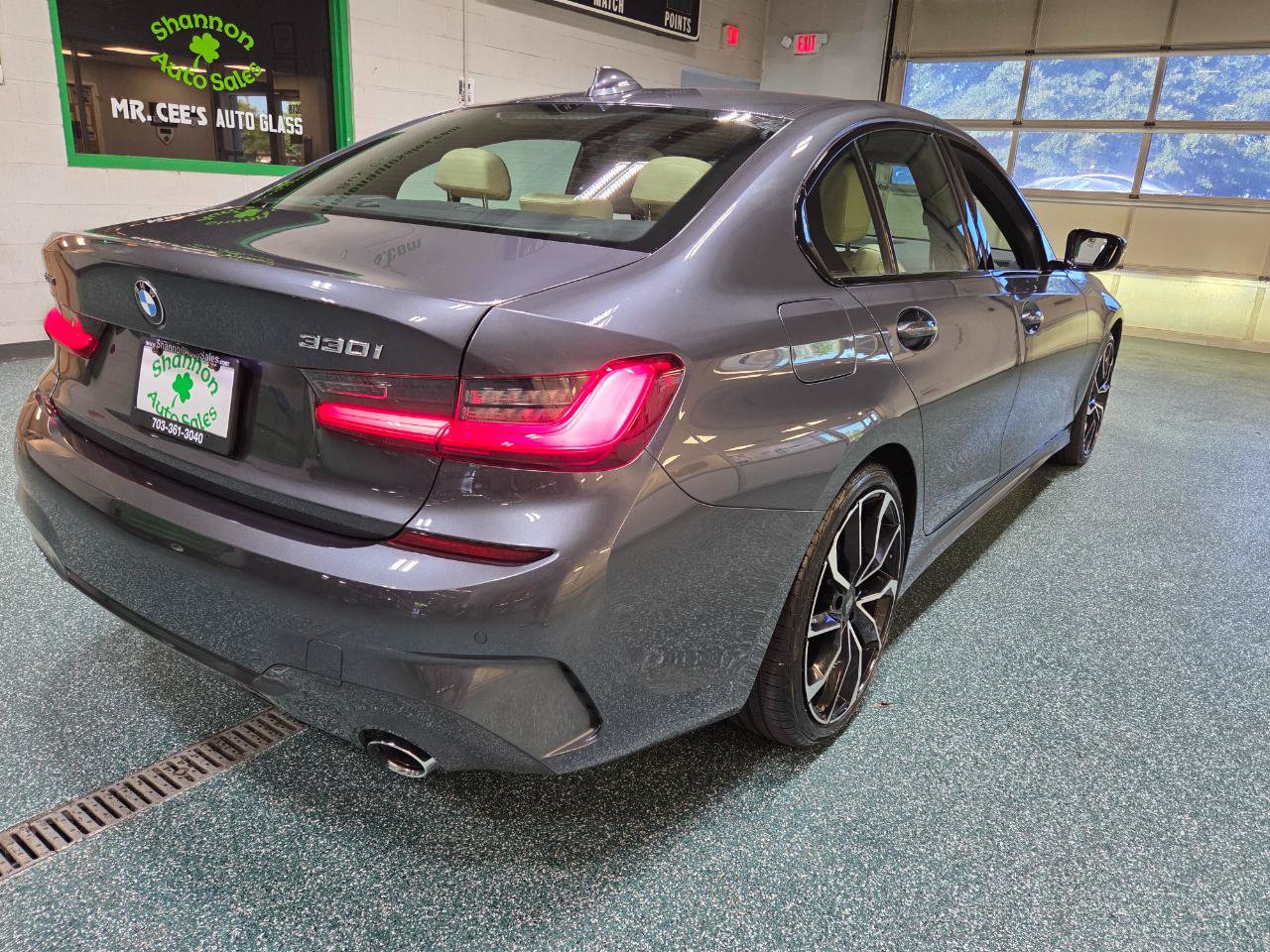 Used 2021 BMW 330i xDrive Sedan w/ M Sport Package AWD/4WD image 8