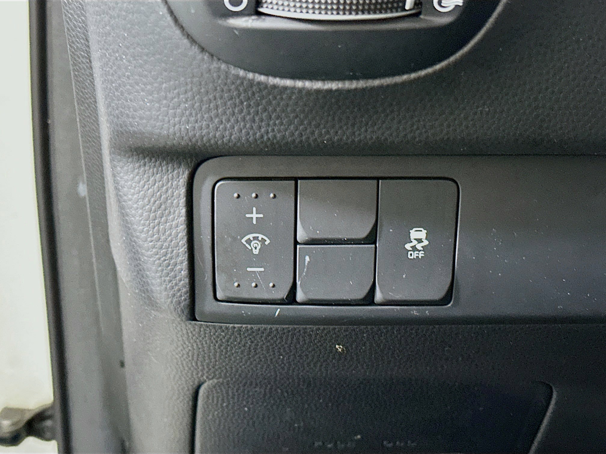 Used 2018 Kia Soul + FWD image 17