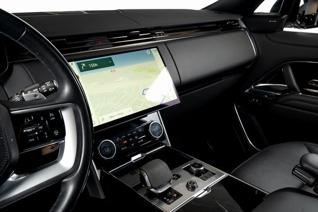 Used 2023 Land Rover Range Rover SE image 29