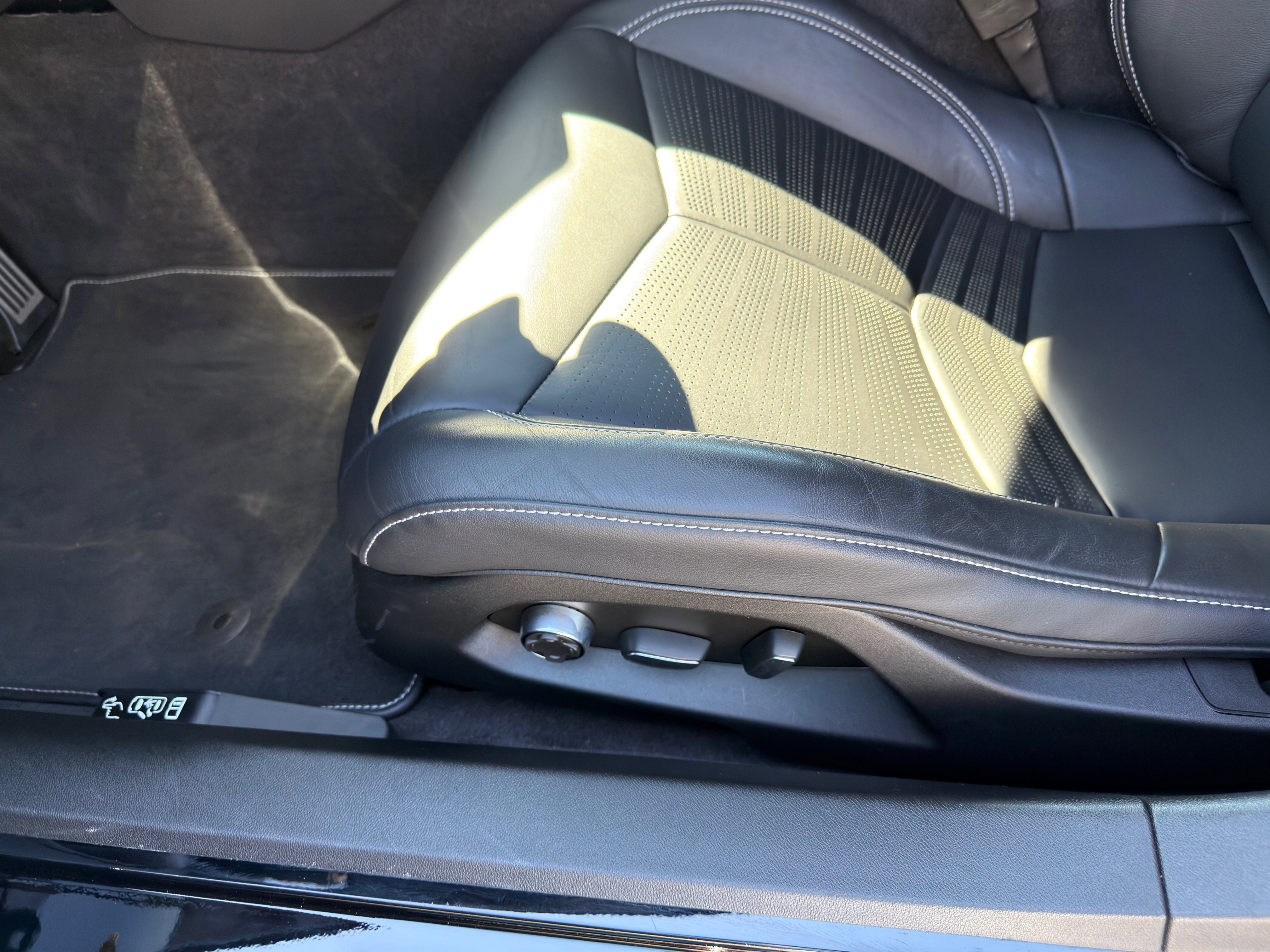 Used 2023 Chevrolet Corvette 2LT w/ Z51 Performance Package image 23