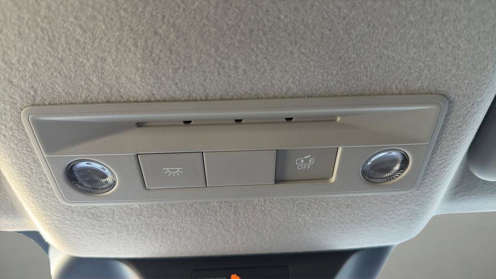 New 2026 Nissan Kicks SV w/ Charging Package FWD image 23