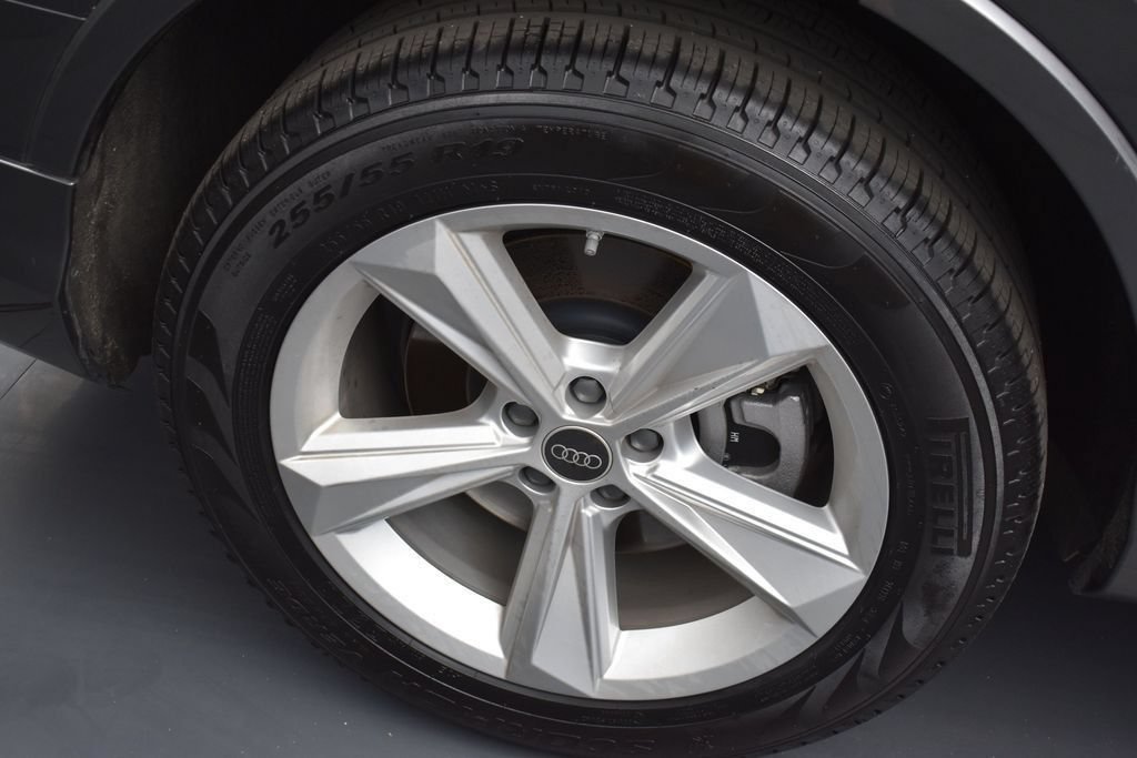 Used 2025 Audi Q7 2.0T Premium AWD/4WD image 23