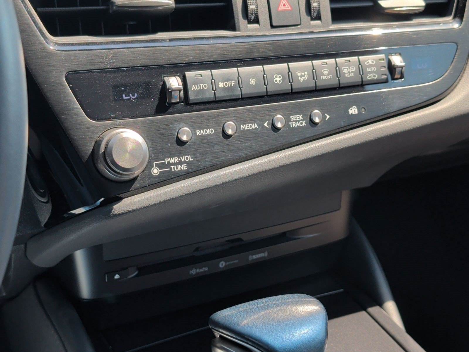 Certified 2022 Lexus ES 350 w/ Accessory Package 2 FWD image 20