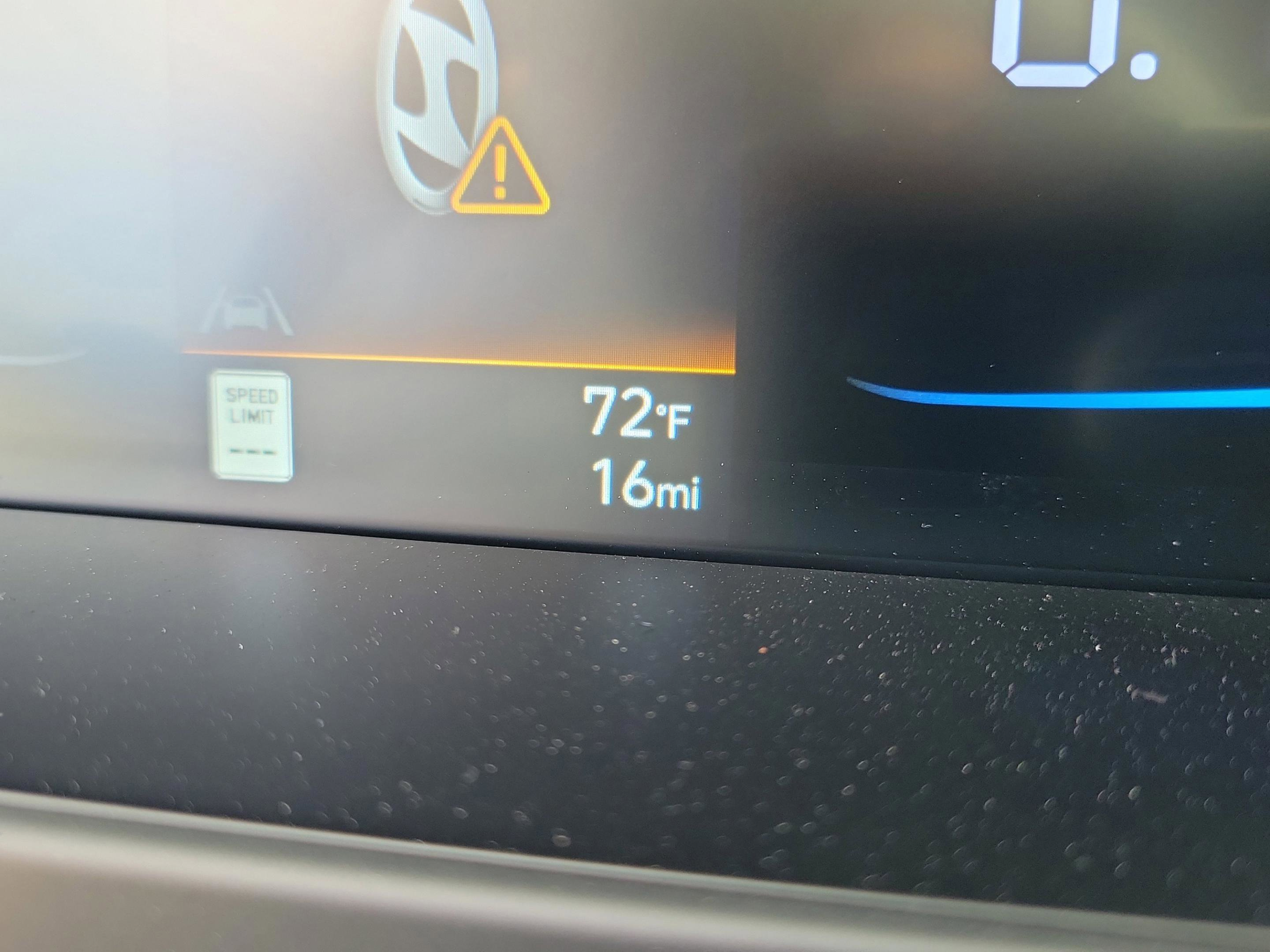New 2026 Hyundai Elantra SEL Sport Premium FWD image 18