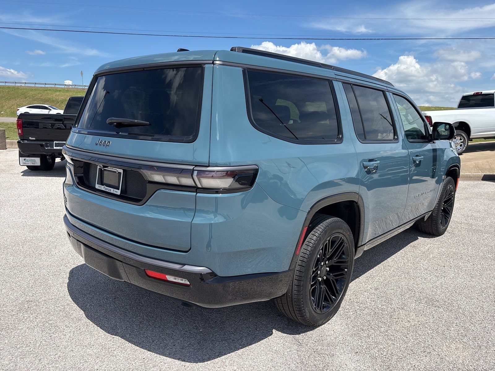 New 2026 Jeep Grand Wagoneer Limited AWD/4WD image 6