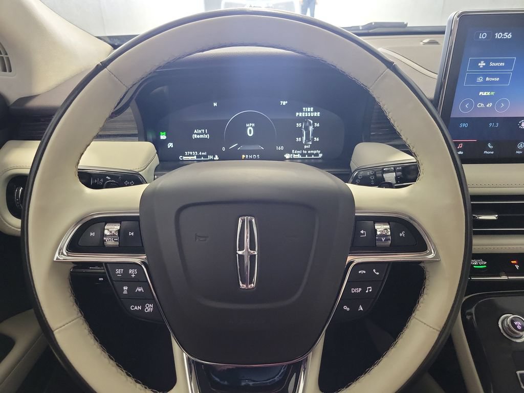 Used 2022 Lincoln Nautilus Black Label w/ Class II Trailer Tow Package AWD/4WD image 24