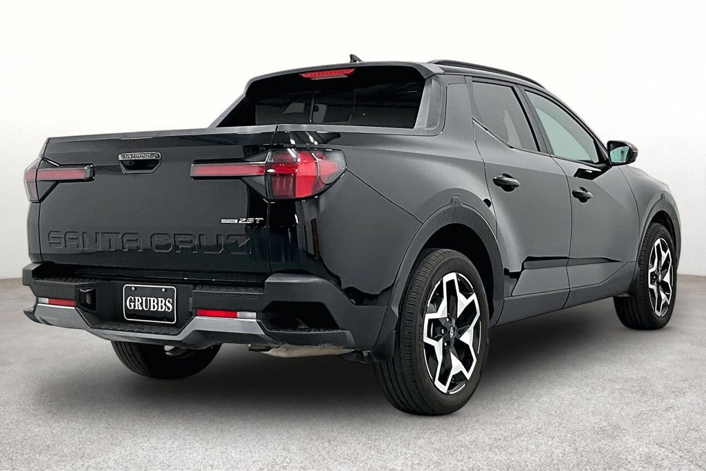 Used 2022 Hyundai Santa Cruz Limited AWD/4WD image 2