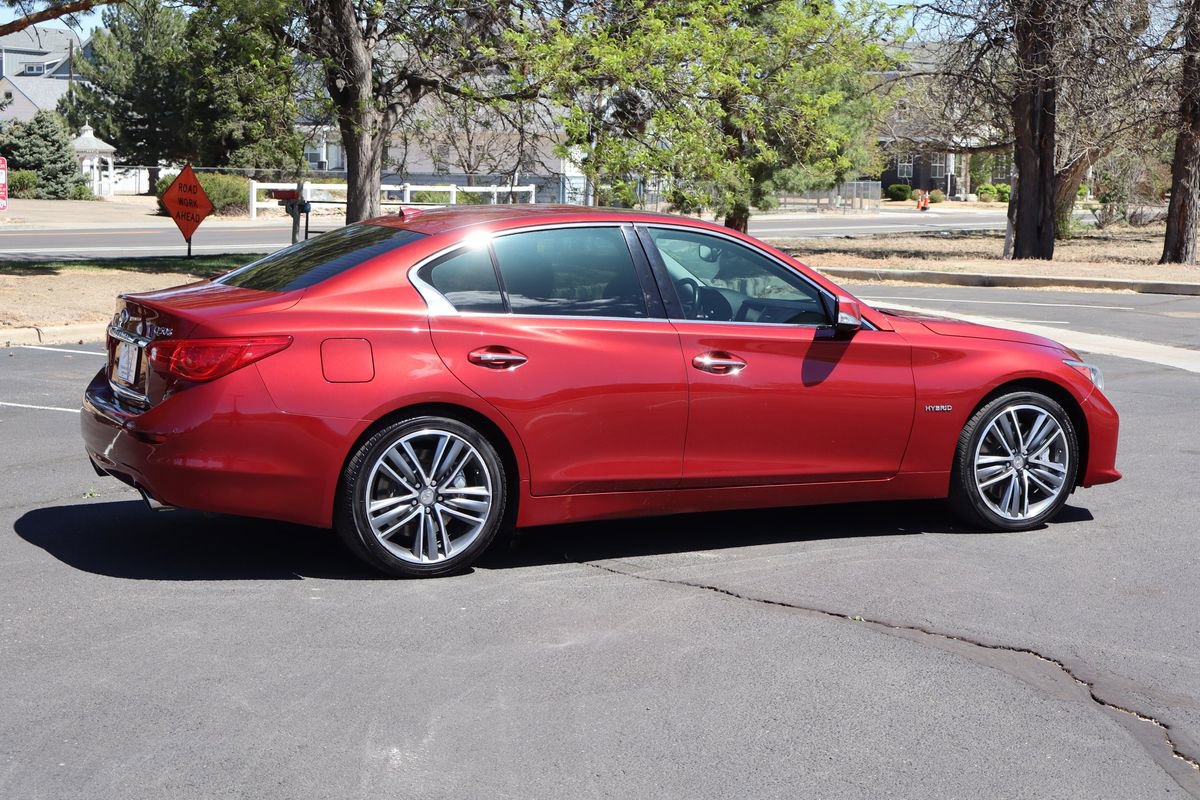 Used 2014 INFINITI Q50 Sport w/ Deluxe Technology Package image 4