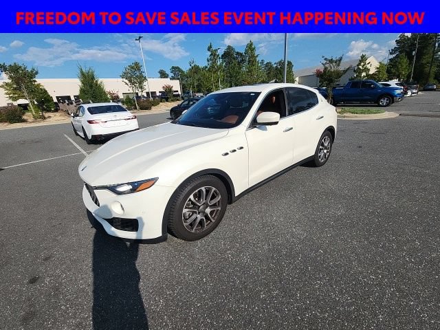 Used 2017 Maserati Levante AWD/4WD image 5