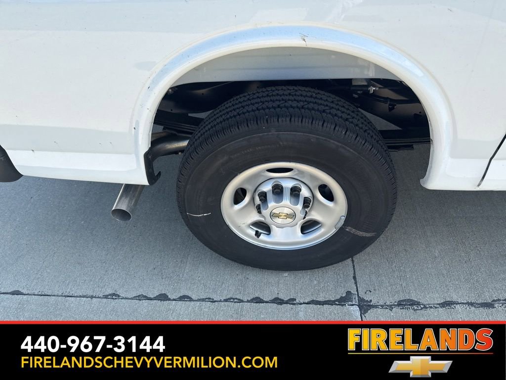 New 2025 Chevrolet Express 2500 Work Van w/ Driver Convenience Package image 41
