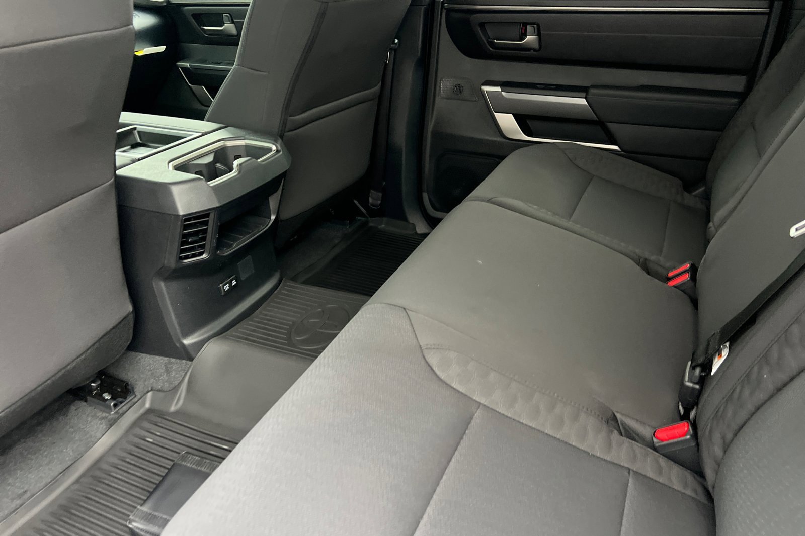 New 2026 Toyota Tundra SR5 w/ SR5 Convenience Package image 9