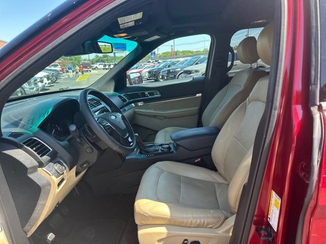 Used 2016 Ford Explorer Limited w/ Equipment Group 301A AWD/4WD image 11