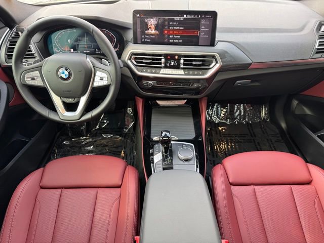 Certified 2025 BMW X4 xDrive30i w/ Premium Package image 20