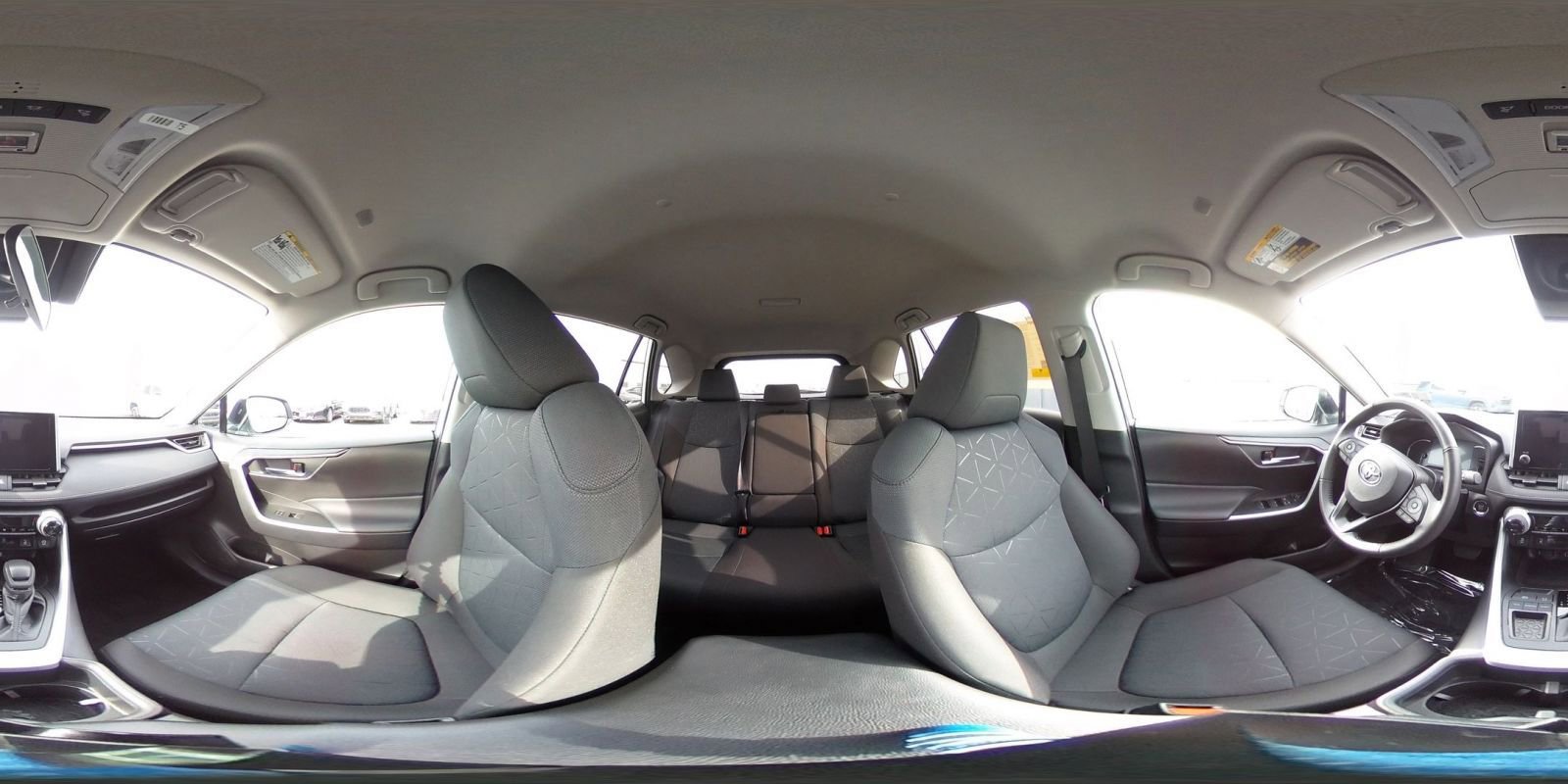 Used 2025 Toyota RAV4 XLE image 42