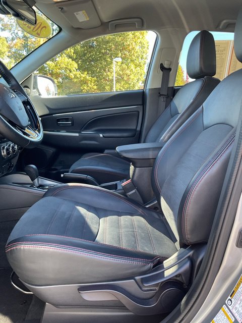 Used 2025 Mitsubishi Outlander Sport SE AWD/4WD image 15