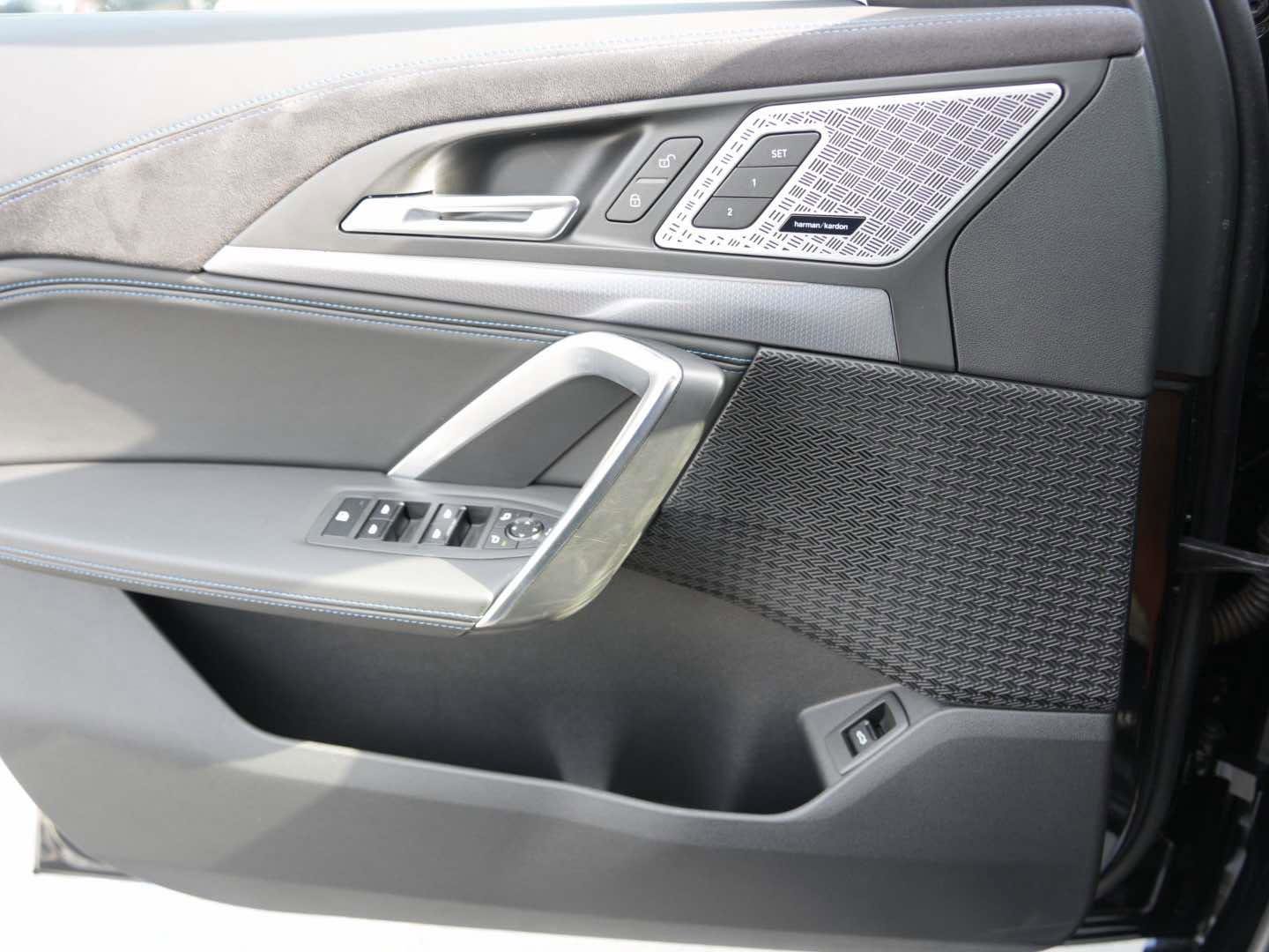 Used 2024 BMW X2 M35i w/ Premium Package image 7