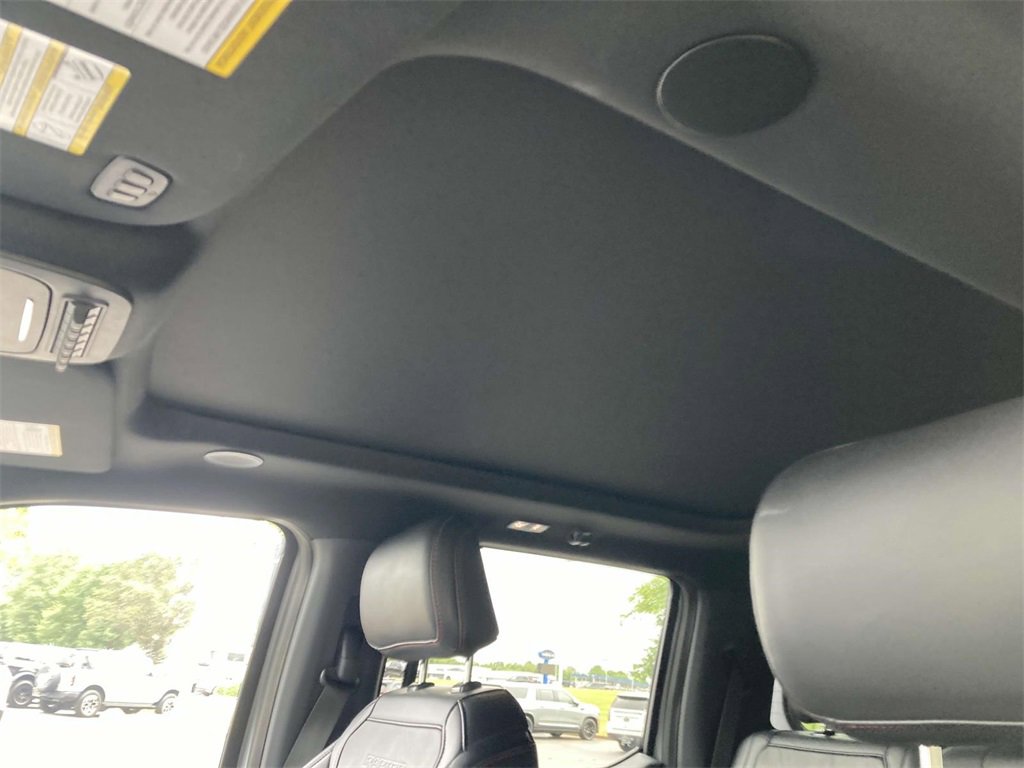 Used 2025 Ford F150 Raptor image 13