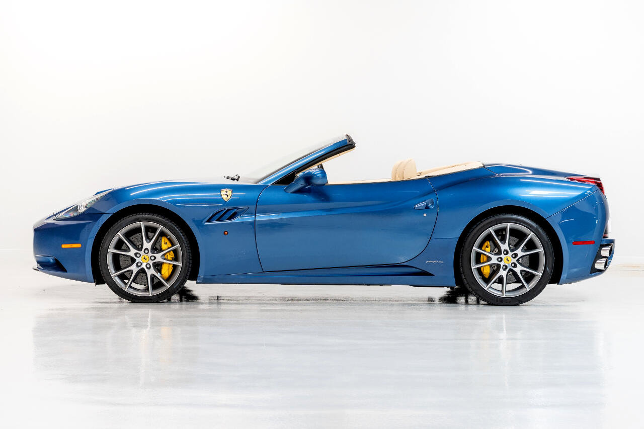Used 2010 Ferrari California image 9