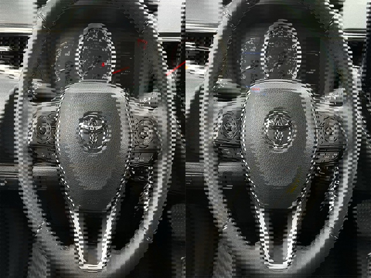 Used 2022 Toyota Corolla SE image 14