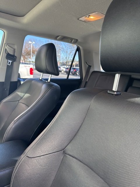 Used 2015 Toyota 4Runner Limited image 12