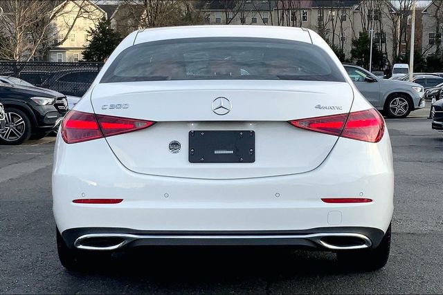 Used 2025 Mercedes-Benz C 300 4MATIC Sedan image 3