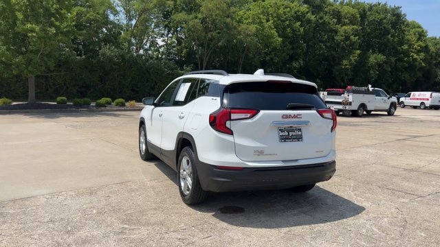 Certified 2023 GMC Terrain SLE w/ Driver Convenience Package AWD/4WD image 7