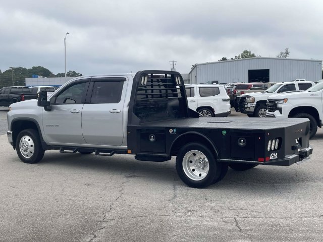Used 2022 Chevrolet Silverado 3500 LT w/ Convenience Package AWD/4WD image 6