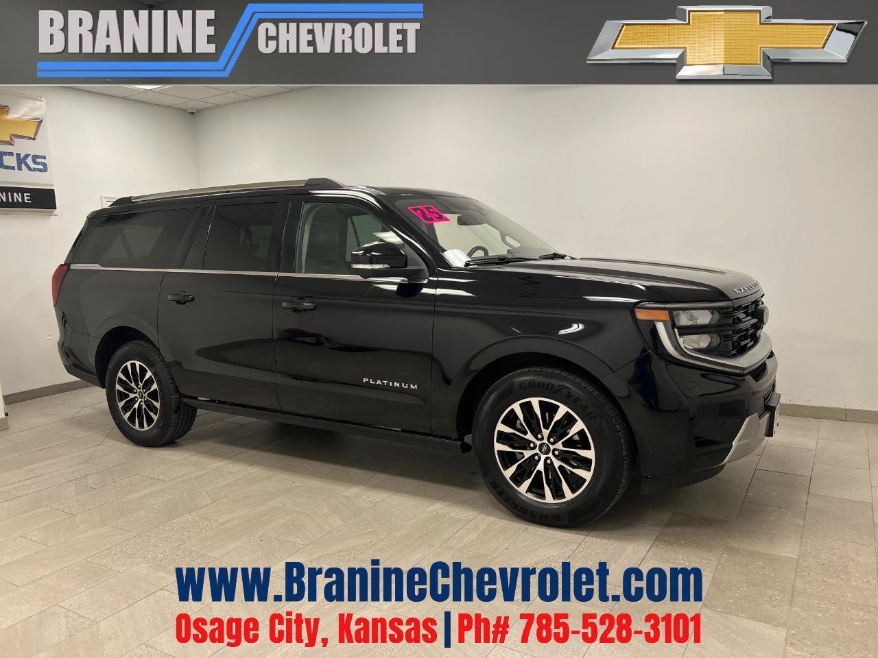 Used 2025 Ford Expedition Max Platinum AWD/4WD image 1
