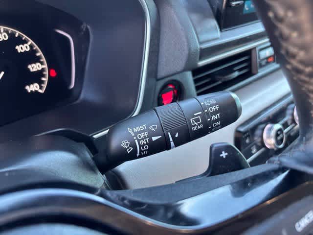Used 2025 Honda Pilot EX-L image 14