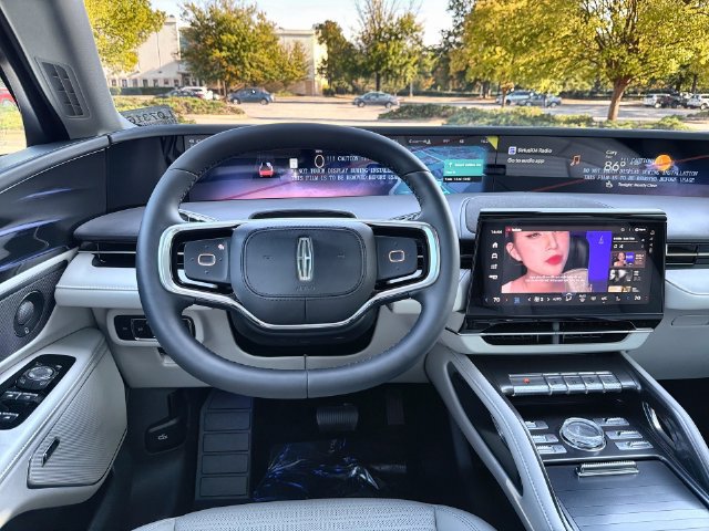 New 2026 Lincoln Nautilus Reserve w/ Jet Appearance Package AWD/4WD image 14