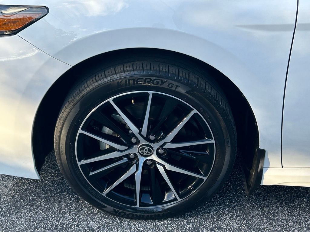 Used 2024 Toyota Camry SE w/ Convenience Package image 27