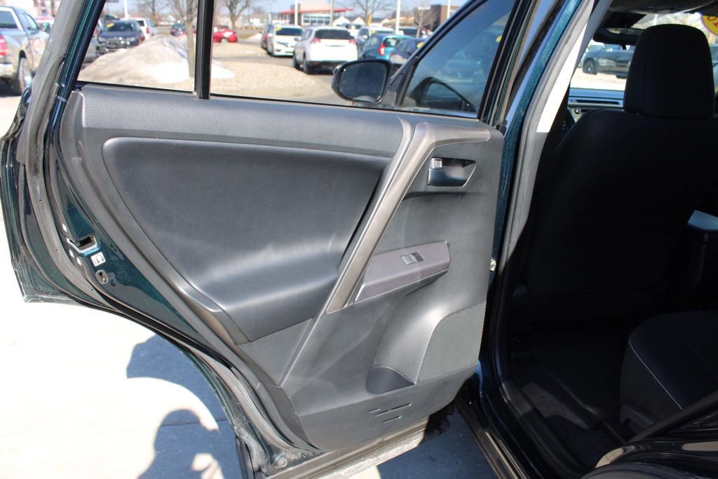 Used 2018 Toyota RAV4 XLE image 26