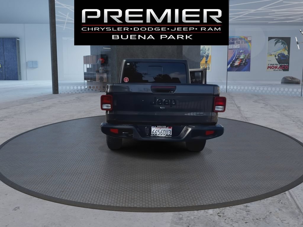 Used 2023 Jeep Gladiator Sport AWD/4WD image 7