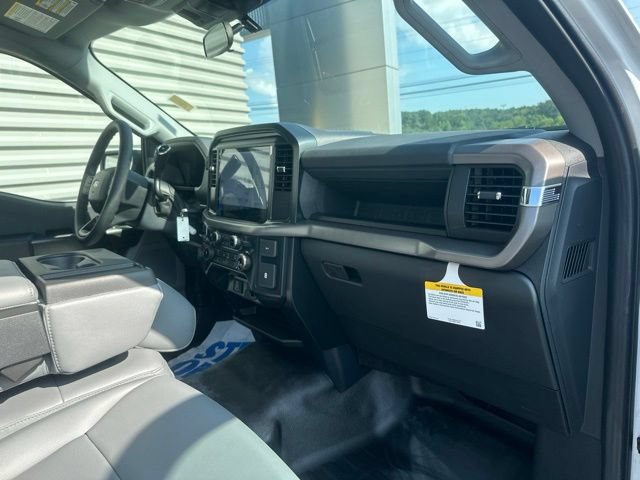 Certified 2025 Ford F150 XL RWD image 30