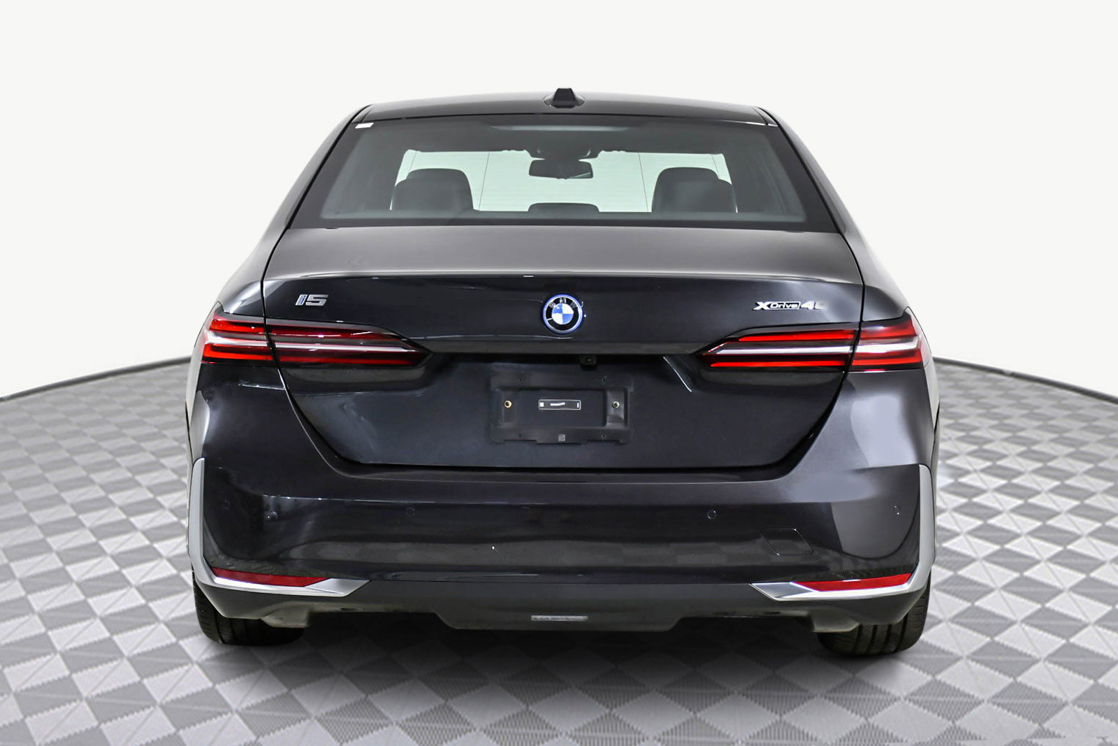Used 2025 BMW i5 xDrive40 w/ Premium Package image 7