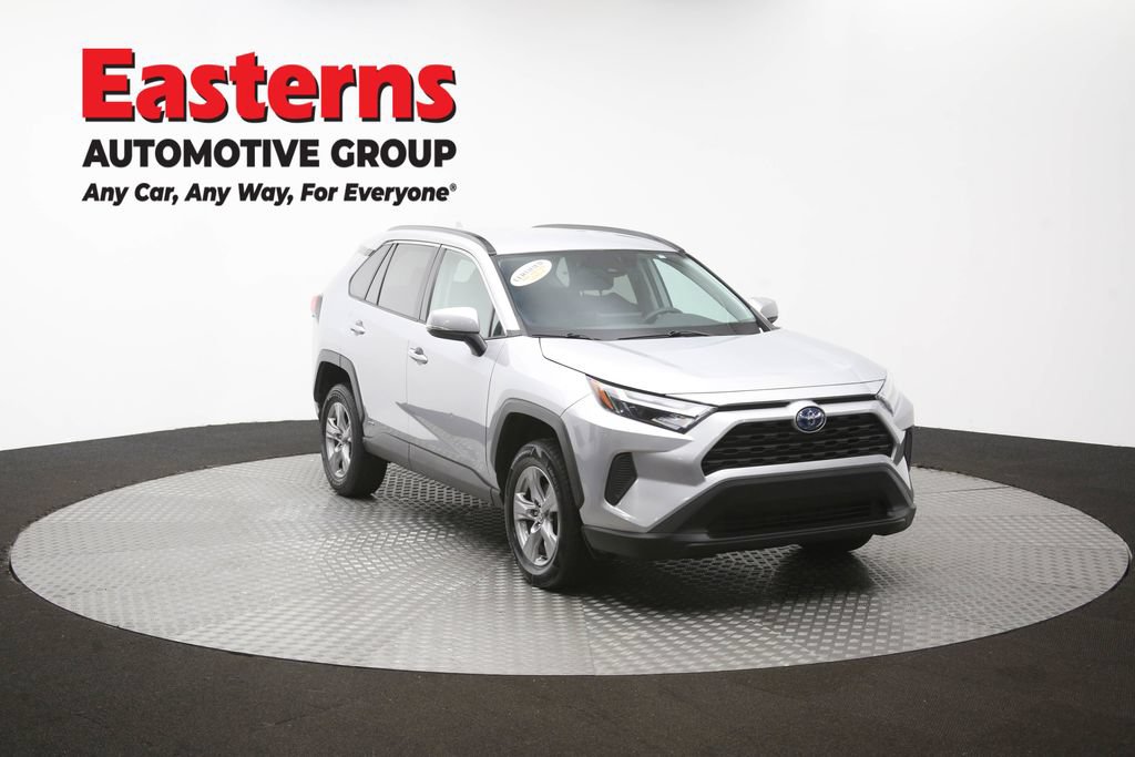 Used 2024 Toyota RAV4 XLE AWD/4WD image 48