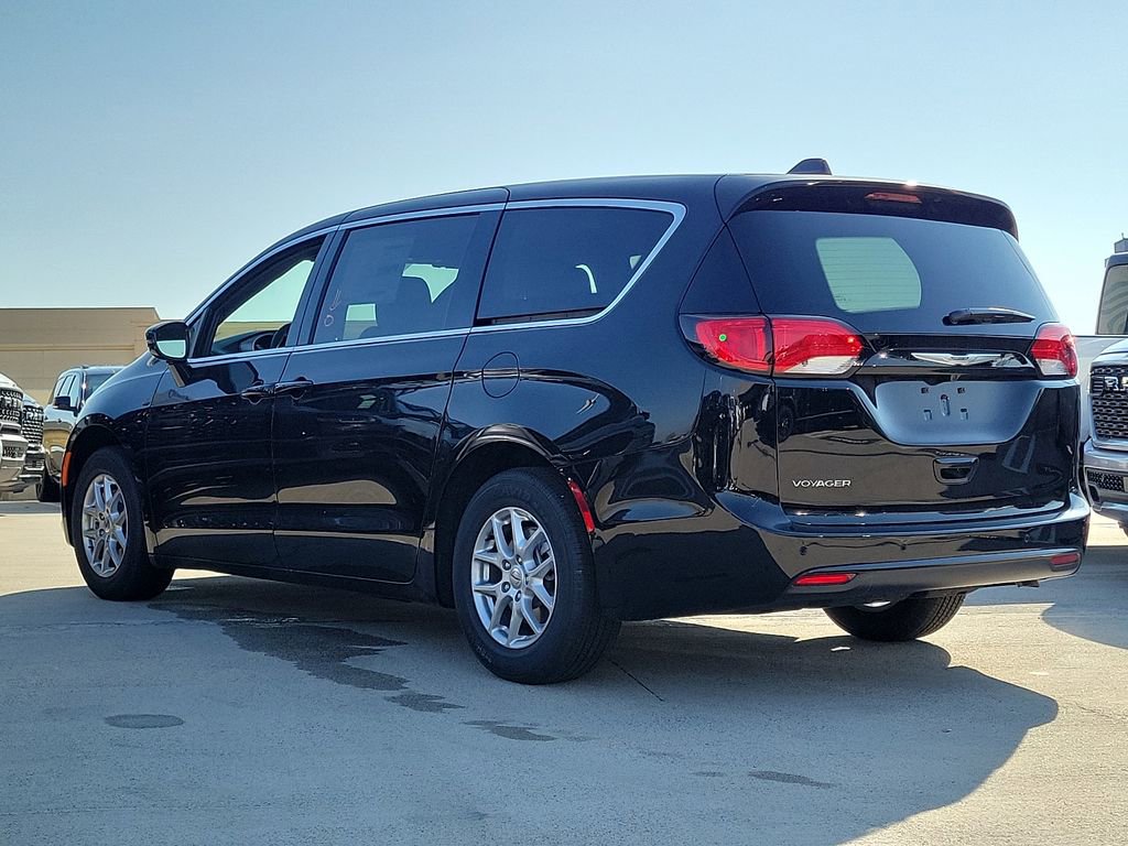 New 2025 Chrysler Voyager LX image 13